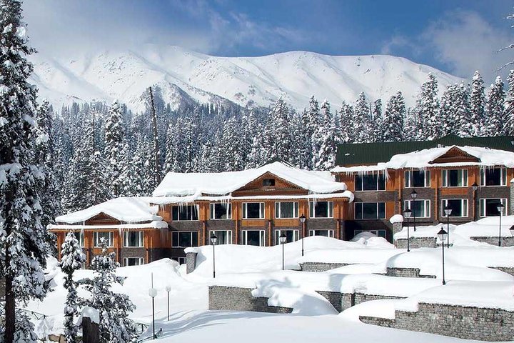 Excursion to Scenic Srinagar, Gulmarg and Pahalgam - 3 Nights and 4 Days